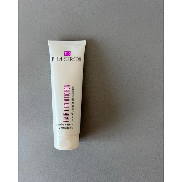 Regenerator za kosu bez sulfata i silikona Silicone Free Conditioner 250ml | Keen Strok | Kozmo Regenerator za kosu bez sulfata i silikona Silicone Free Conditioner 250ml | Keen Strok | Kozmo