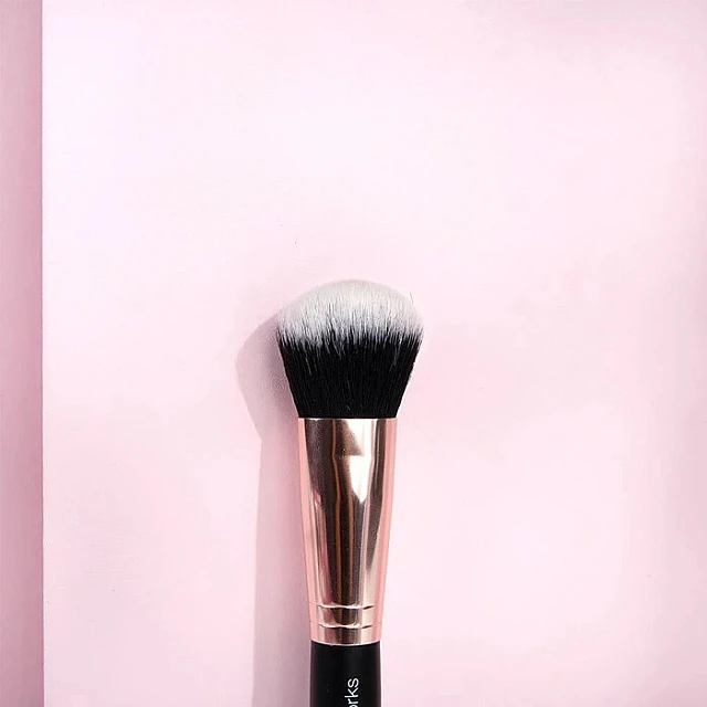 Višenamenska četkica za rumenilo bronzer i hajlajter 5060226339679 |BRUSHWORKS | Kozmo Online
