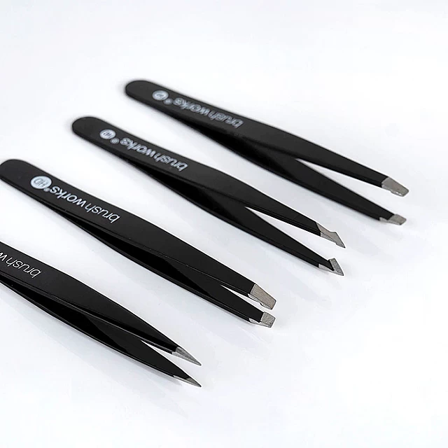 Kombinovani set pinceta - crni 4 komada HD Brushworks| BRUSHWORKS |Kozmo Shop Online Kombinovani set pinceta - crni 4 komada HD Brushworks| BRUSHWORKS |Kozmo Shop Online