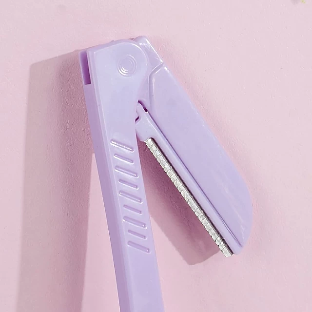 Precizan trimer za obrve - pastelni 3x1 Brushworks 5060455149698 | BRUSHWORKS |Kozmo Shop Online Precizan trimer za obrve - pastelni 3x1 Brushworks 5060455149698 | BRUSHWORKS |Kozmo Shop Online