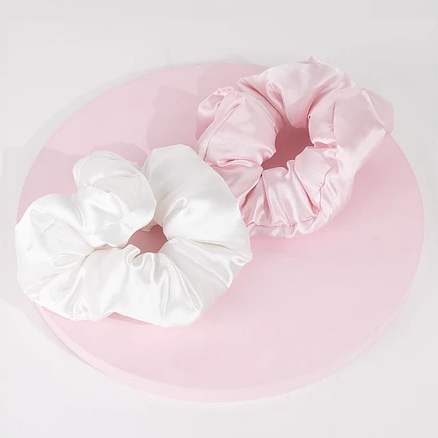 Satenske gumice za kosu - Scrunchie 2kom 5056683103359 | Brushworks |Kozmo Online Satenske gumice za kosu - Scrunchie 2kom 5056683103359 | Brushworks |Kozmo Online