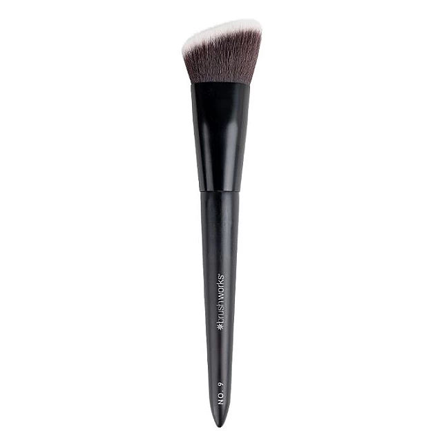 Četkica za nanošenje tečnog pudera No. 9 5056683101119 | Brushworks |Kozmo Online Četkica za nanošenje tečnog pudera No. 9 5056683101119 | Brushworks |Kozmo Online