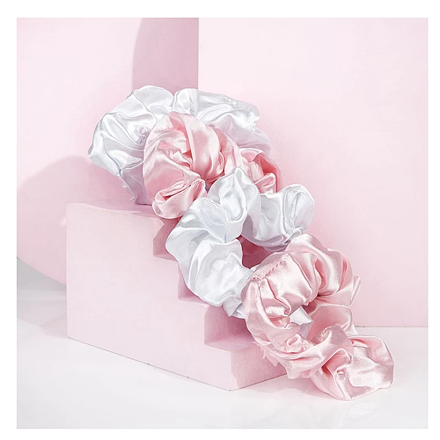 Satenski Skrunci Roze I Beli | BRUSHWORKS | Kozmo Online Satenski Skrunci Roze I Beli | BRUSHWORKS | Kozmo Online