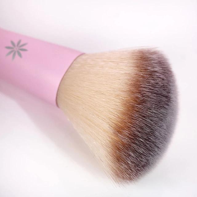 Četkica za Konturisanje| Brushworks | Kozmo Online Četkica za Konturisanje| Brushworks | Kozmo Online