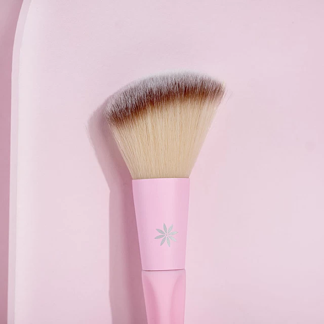 Četkica za Konturisanje| Brushworks | Kozmo Online Četkica za Konturisanje| Brushworks | Kozmo Online