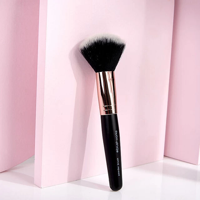 Četkica za puder 5060226339617 | BRUSHWORKS| Kozmo Online Četkica za puder 5060226339617 | BRUSHWORKS| Kozmo Online