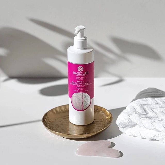 BasicLab Gel za Čišćenje Lica za Osetljivu Kožu Sklonu Crvenilu - Kozmo - 5904639170682 