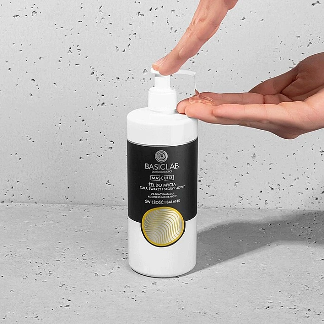 BasicLab Višenamenski gel za tuširanje za lice i telo sa niacinamidom i mineralima 500 ml | 5904639170835 | Kozmo