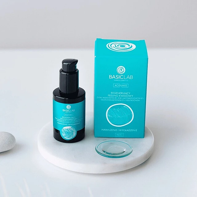 BasicLab Blagi Piling Sa Mlečnom Kiselinom 8% + PHA - Za Osetljivu i Suvu Kožu 30ml | 5907637951642 | Kozmo