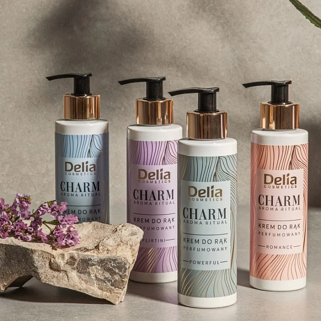 Krema za ruke sa aromatičnim mirisima ROMANCE CHARM 200 ml | DELIA Cosmetics | Kozmo Krema za ruke sa aromatičnim mirisima ROMANCE CHARM 200 ml | DELIA Cosmetics | Kozmo