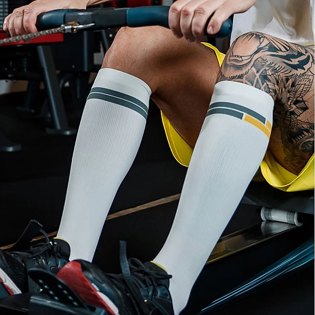 SPORTSKE KOMPRESIVNE ČARAPE (18-22 mmHg) SPORTSKE KOMPRESIVNE ČARAPE (18-22 mmHg)