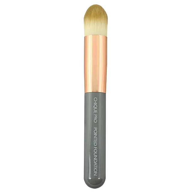 Četkica za tečni puder sa zašiljenim vrhom CHIQUE PRO | Brush Royal&Langnickel | Kozmo Četkica za tečni puder sa zašiljenim vrhom CHIQUE PRO | Brush Royal&Langnickel | Kozmo