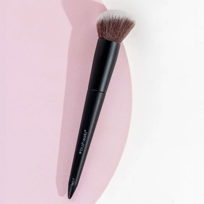 Kosa četkica za rumenilo No. 7 Brushworks  5056683101362| Brushworks |Kozmo Online 