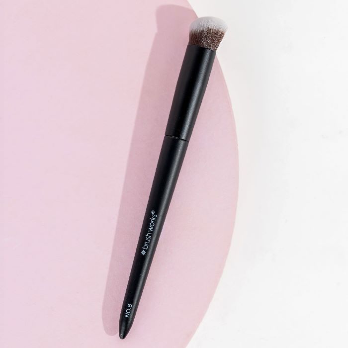 Precizna kosa četkica za nanošenje korektora No. 8 Brushworks 5056683101423 | Brushworks |Kozmo Online 