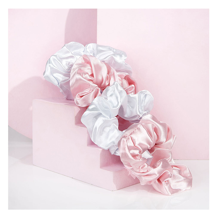 Satenski Skrunci Roze I Beli | BRUSHWORKS | Kozmo Online