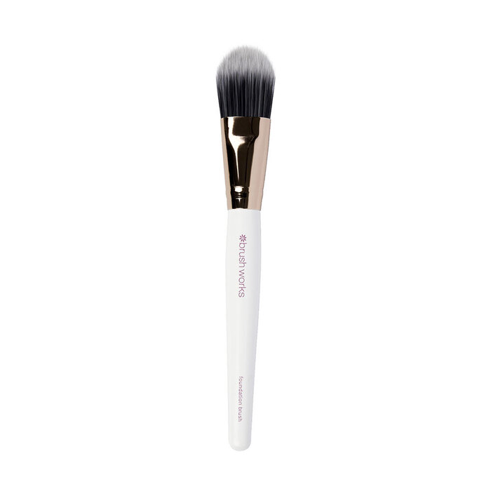 Četkica za tečni puder White i Gold 5060455146246 | BRUSHWORKS | Kozmo Online