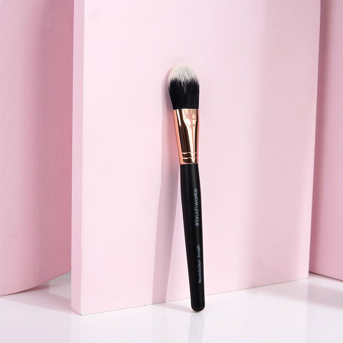 Četkica za tečni puder i korektor Brushworks - 5060226339709 - Brushworks - Kozmo