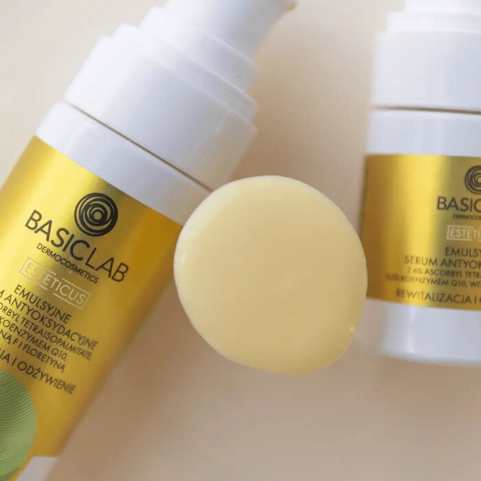 BasicLab Emulzioni antioksidativni serum sa 6% askorbil tetraisopalmitatom – Revitalizacija i ishrana 30 ml - 5904639170262 - Kozmo