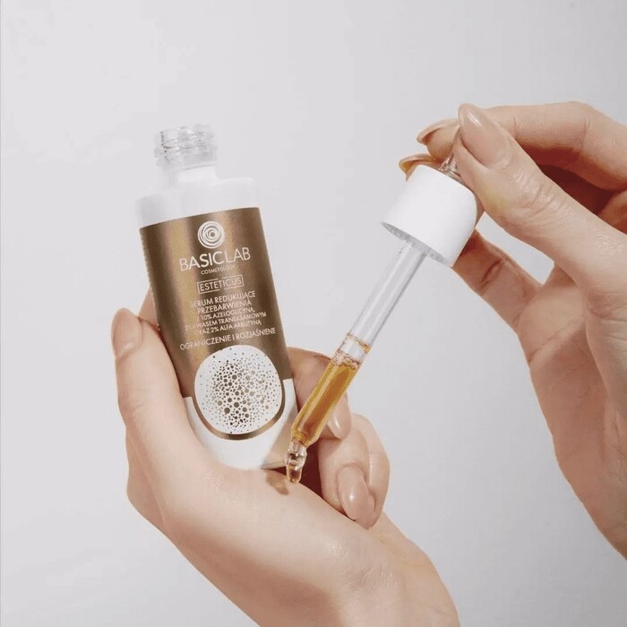 BasicLab Serum Protiv Fleka i Melazme Sa Traneksamskom Kiselinom - Ujednačavanje Tena 30ml | 5907637951567 | Kozmo