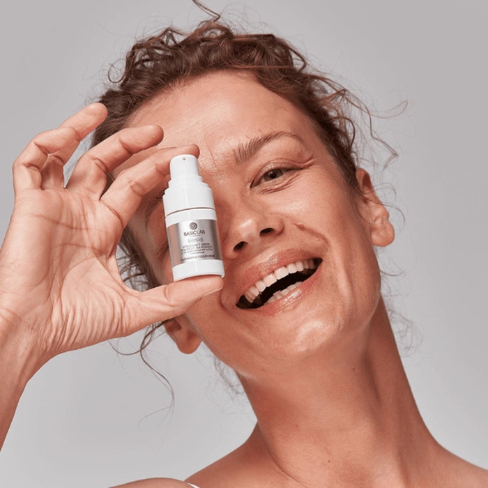 BasicLab Anti-Age Serum za Područje Oko Očiju sa 10% Peptida i Ceramidima 15ml | 5907637951673 | Kozmo