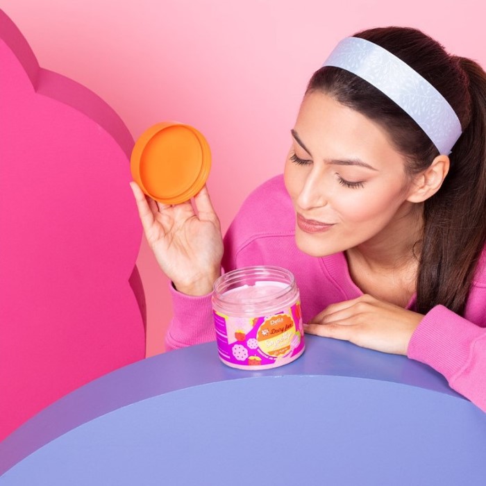 Piling žele za telo sa eteričnim uljem maline Dairy Fun 350 g  | DELIA Cosmetics | Kozmo