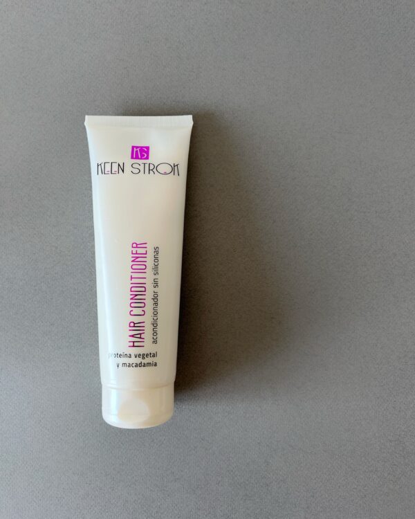 Regenerator za kosu bez sulfata i silikona Silicone Free Conditioner 250ml | Keen Strok | Kozmo
