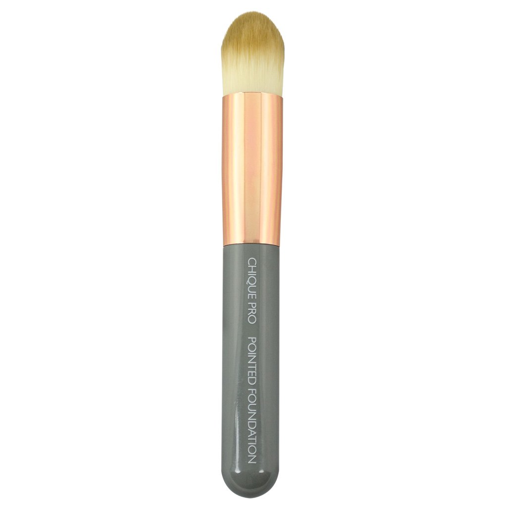 Četkica za tečni puder sa zašiljenim vrhom CHIQUE PRO | Brush Royal&Langnickel | Kozmo